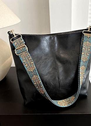 Тренд стильна чорна жіноча сумка на плече через плече крос боді шопер екошкіра