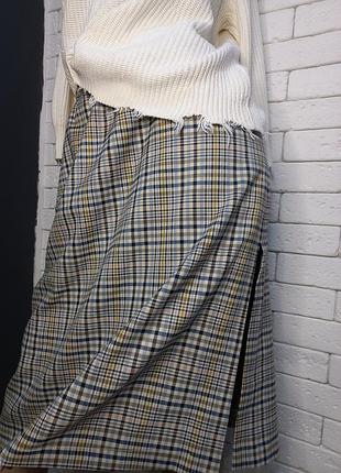 Невероятно красивая, стильная, демисезон, юбка на подкладке из стороны в разрезе, в талии на резинке, в клетку