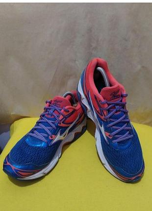 Продам крутые самые яркие asics.