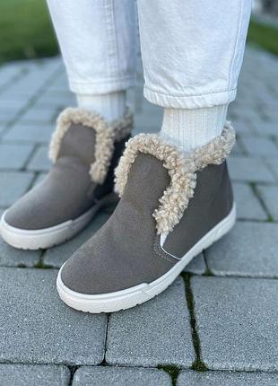 Жіночі зимові демісезонні черевики сапоги ботінки угги