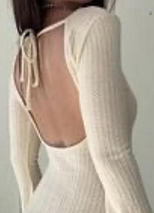 Свитерок с открытой спиной