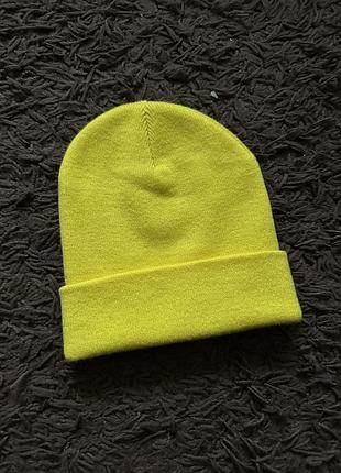Яскрава тепла шапка біні унісекс