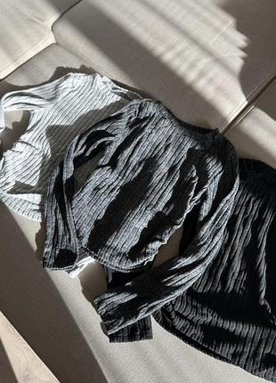 Стильна тепла кофтинка з зборочками