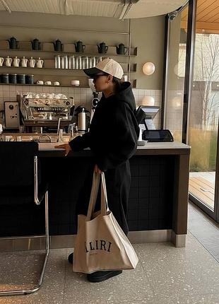 Костюм на флисе женский
штаны на затяжках, на худи карманы