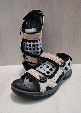 Босоніжки ecco 38