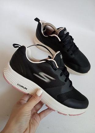 Кросівки skechers