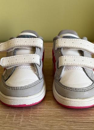 Детские кроссовки adidas neo bambino hoops cmf
