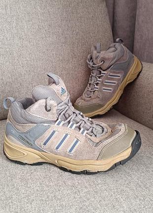 Детские треккинговые кроссовки adidas rhyolite / стелька 22 см / размер 34. возможен небольшой торг.