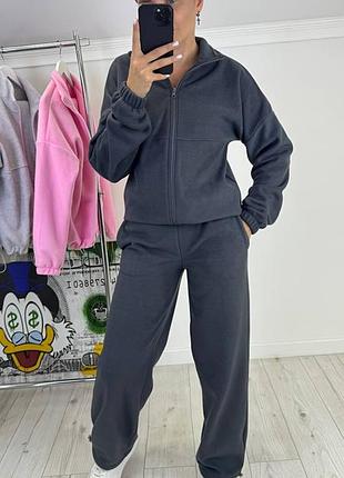 Флисовый спортивный костюм с кофтой на молнии с манжетами с брюками с карманами с кулисками снизу