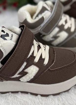 Зимові кросівки на хлопчика