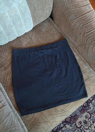 Темно серая юбка