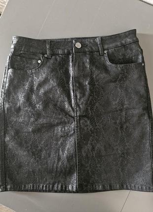 Мини-юбка под змеиный принт м размер