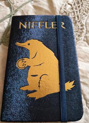 Карманная записная книжка niffler с фантастической заездкой из гарри поттера