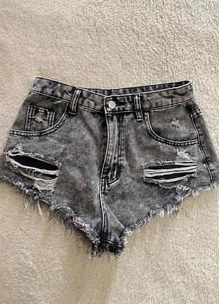 Шорти джинсові міні вкорочені рвані рваний низ висока посадка з бахрамою  сірі shein s