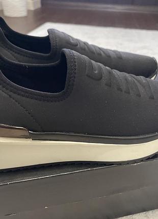 Кросівки,жіночі,розмір 35,5 ,стєлька 23 см