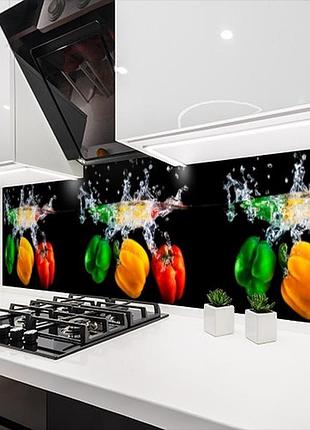 Кухонная панель на стену жесткая перец болгарские в брызгах, с двухсторонним скотчем 62 х 205 см, 1,2 мм