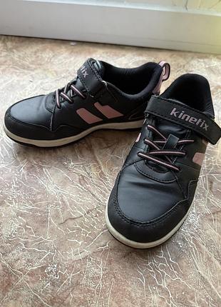 Кросівки дитячі