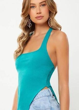 Shein. из англии. в наличии майка в стиле халтер.