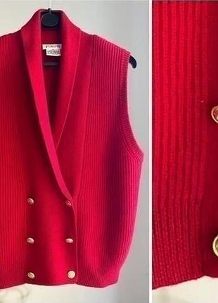 Вовняний жилет грубої вʼязки з ґудзиками червоний вінтажний