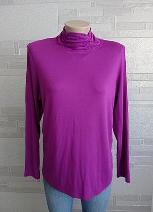 Яркая водолазка / гольф