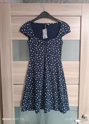 Сукня нова приємна коротка актуальна