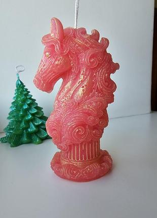 Свеча ручная работа, свеча лошадь символ 2026 года из пчелиного воска