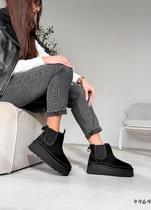 Черные замшевые угги челси