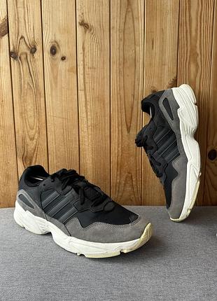 Чоловічі осінні кросівки кеди взуття adidas young