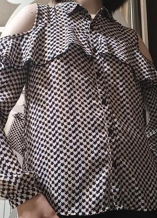 Рубашка с открытыми плечами