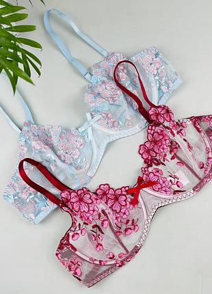 Красивий бюстгальтер