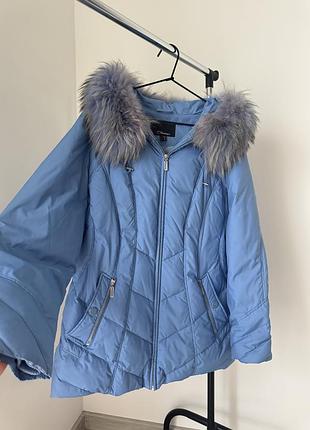 Красива зимова куртка