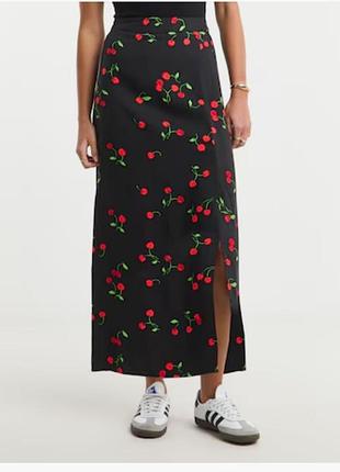 Спідниця  вишеньки р.м-л new look