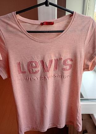 Футболка женская levi's розовая
