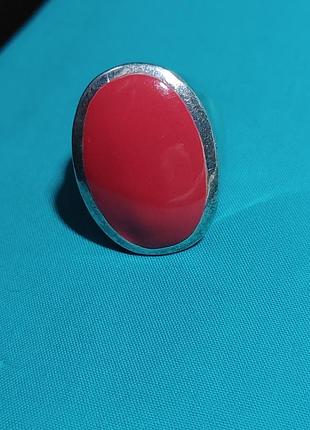 Кольцо с красной эмалью