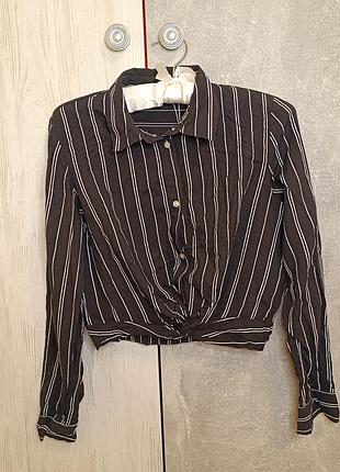 Укорочена сорочка у полоску