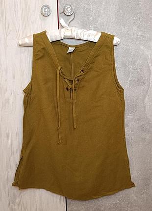 Блузка из льна с шнуровкой