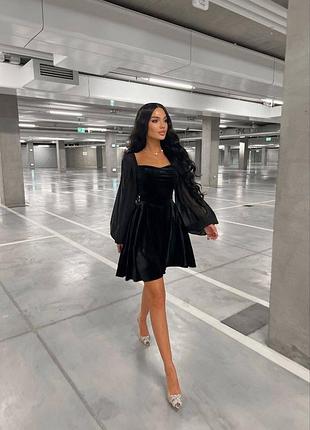 Святкова оксамитова сукня