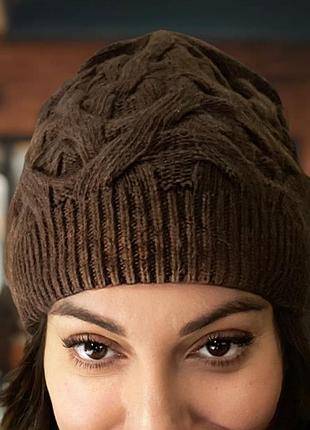 Шапка біні із косами