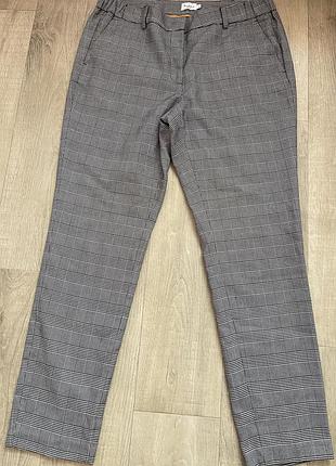 Штани в клітинку