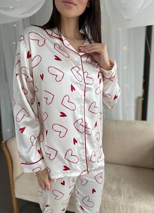 Жіноча трендова піжама в сердечках