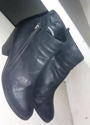 Billibi (dennark) -легантные черные кожаные ботинки р.39 (25.3см)