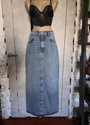 Джинсовая юбка с разрезом макси