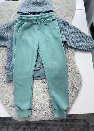 Штани спортивні джогери на флісі f&f для хлопчика 5-6 років