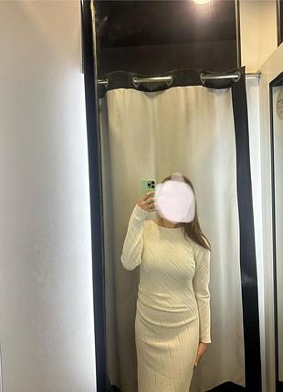 Сукня міді білого кольру з підкладкою