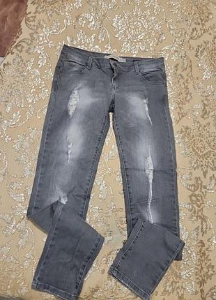 Джинсы женские