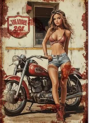 Металлическая винтажная табличка девушка и байк чоппер ретро-лодж 20х30см