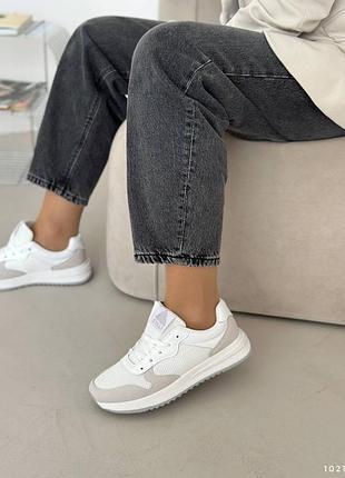 Кроссовки женские кожа белые с серым 1021