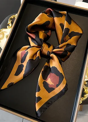 Шарф на шию / хустка