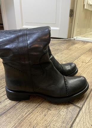 Чоботи  жіночі