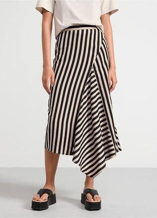 Юбка миди асимметричная в полоску lindex р.м
